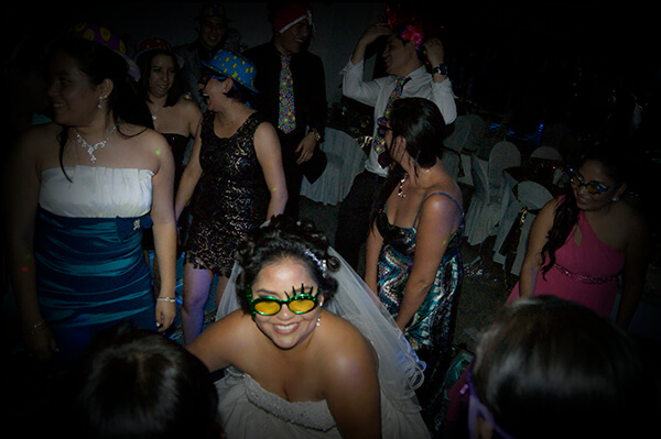 fotografia de boda novios celebrando